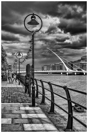 Dublin, docklands, "Samuel Beckett Bridge"